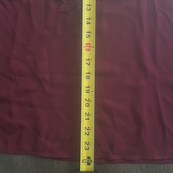 NWOT NINE BRITTON STITCH FIX Detailed Neckline blouse burgundy size medium - Picture 8 of 14